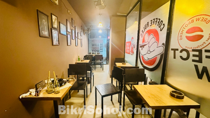 Restaurant sale in Bansree with decorations & equipment